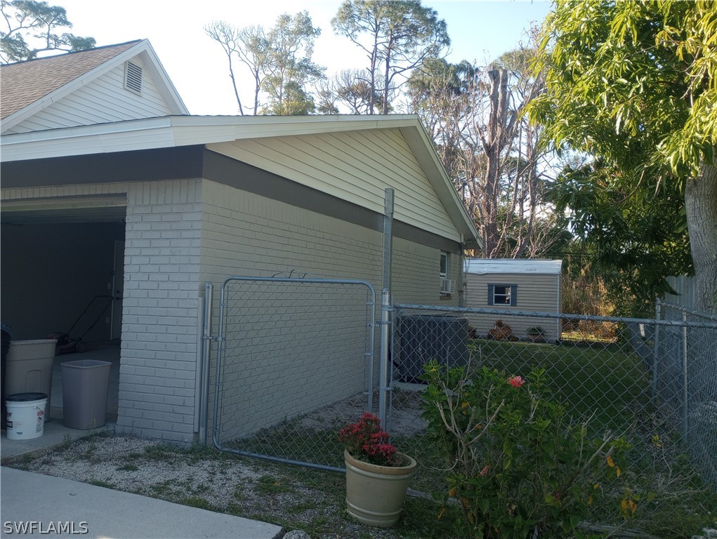 2385 Woodland BLVD