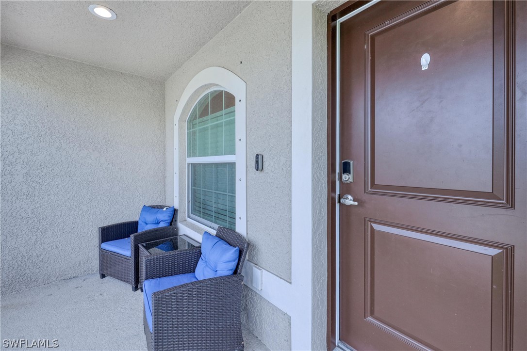 525 Kingsbury LN