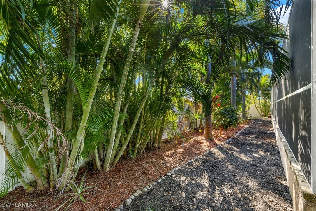 1606 SW 19th TER