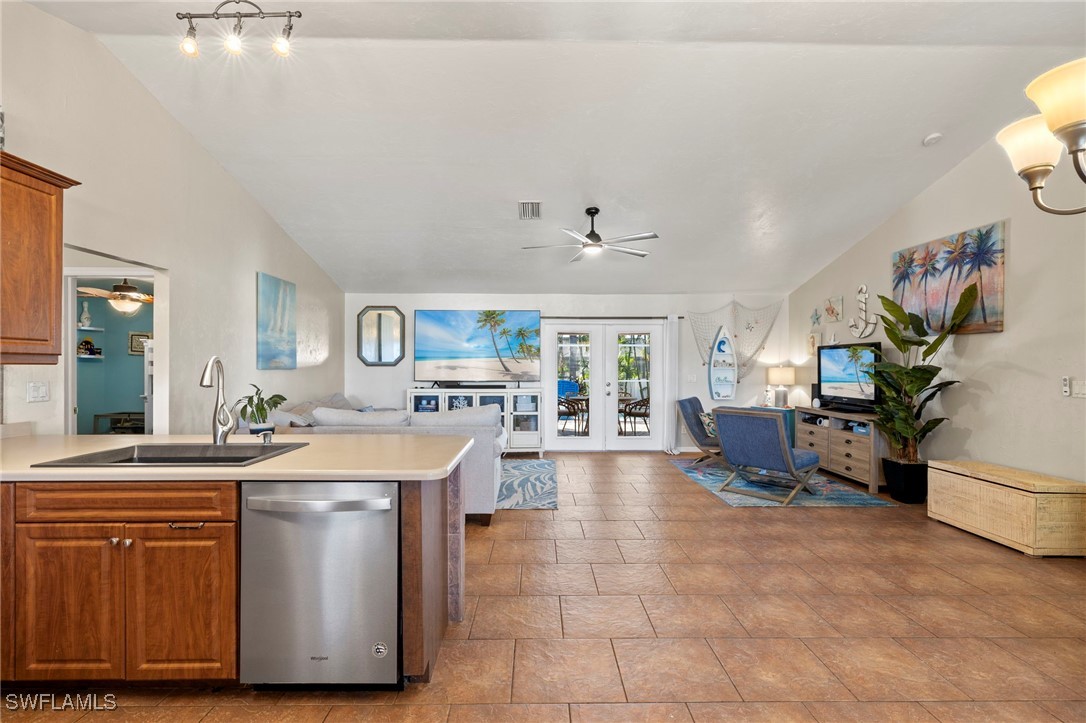 1606 SW 19th TER