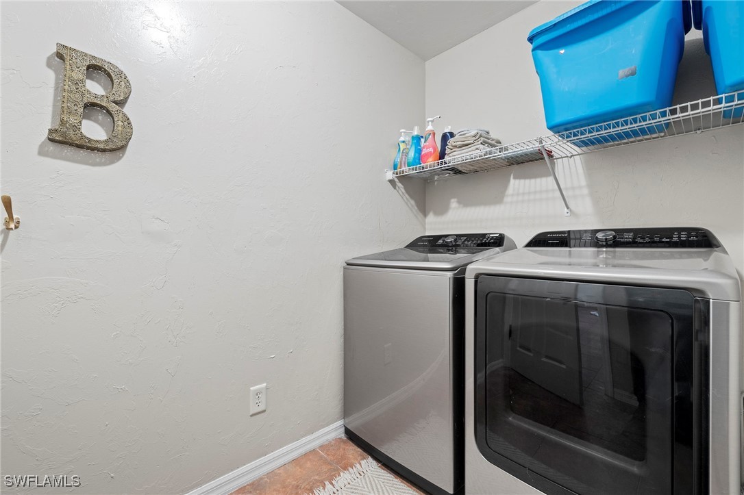 1606 SW 19th TER