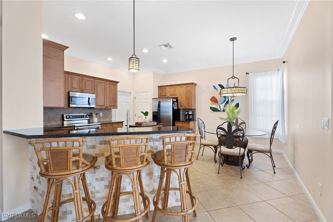 11106 Oxbridge WAY