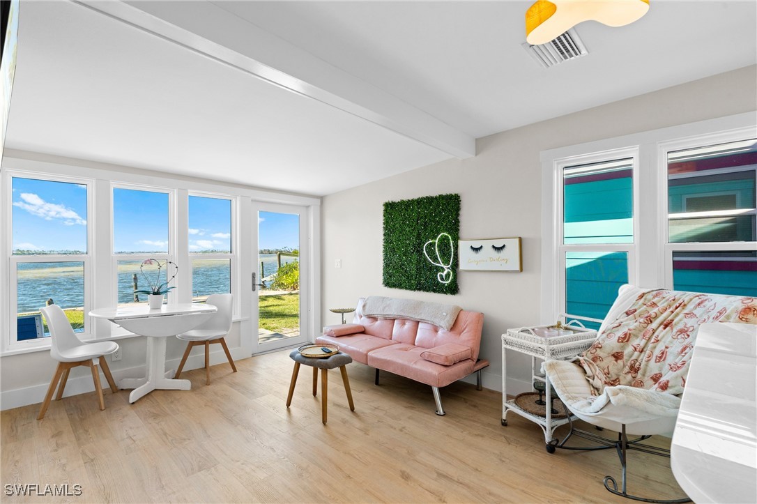 4760 Pine Island RD NW