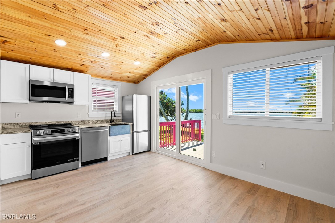 4760 Pine Island RD NW