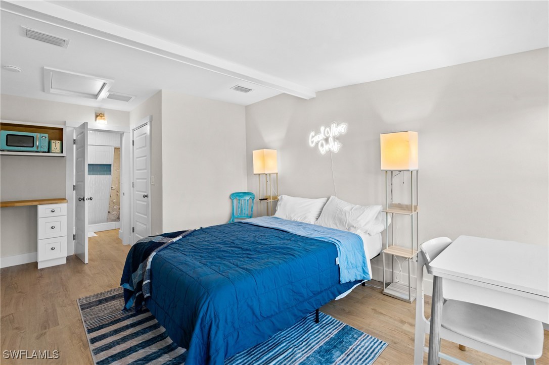 4760 Pine Island RD NW