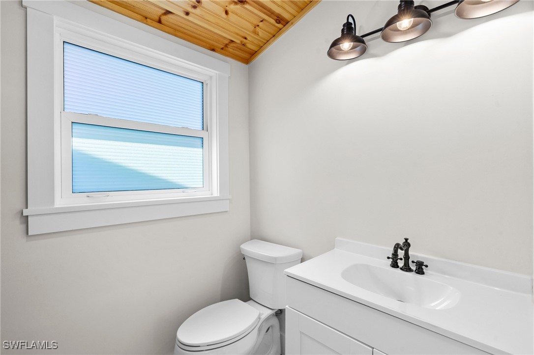 4760 Pine Island RD NW