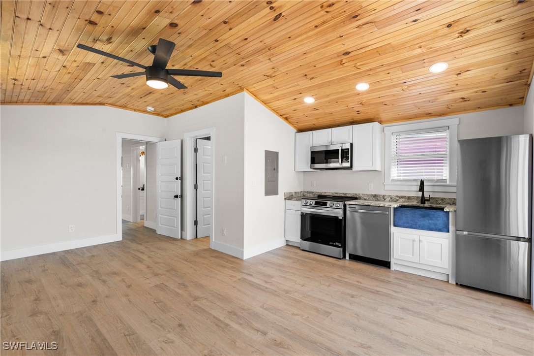 4760 Pine Island RD NW