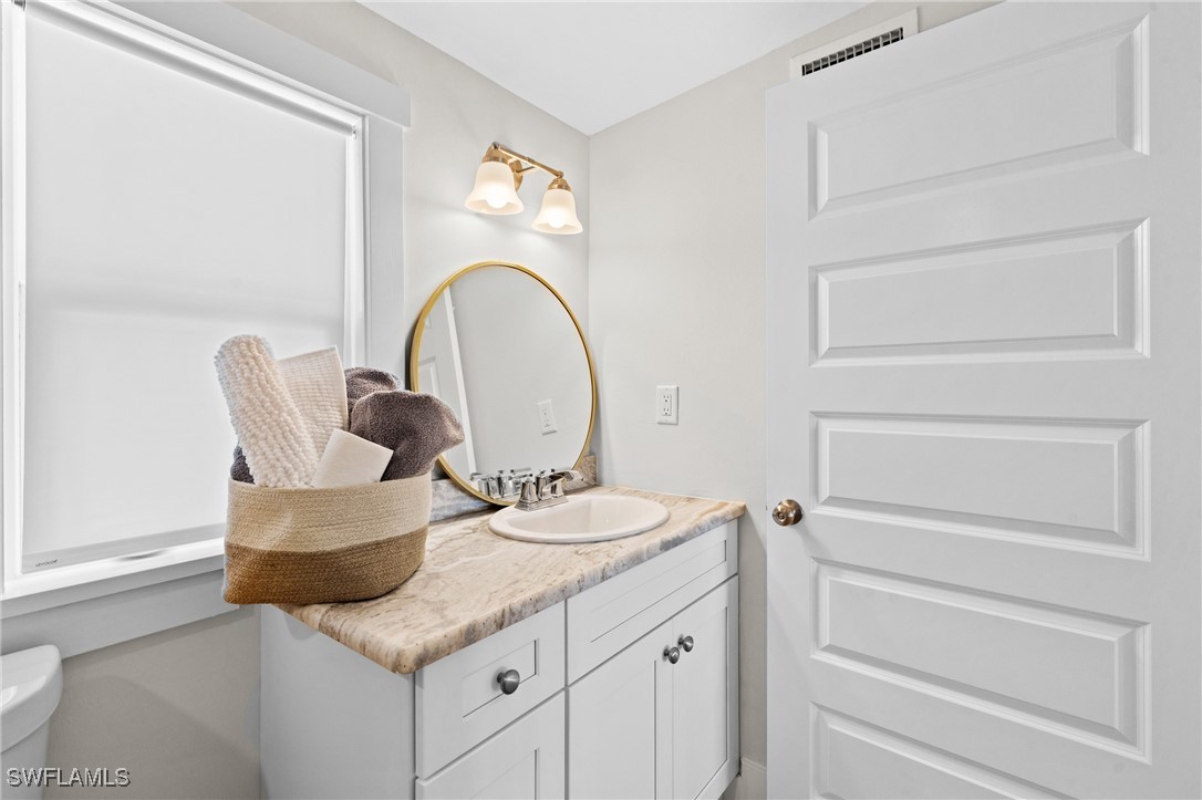 4760 Pine Island RD NW