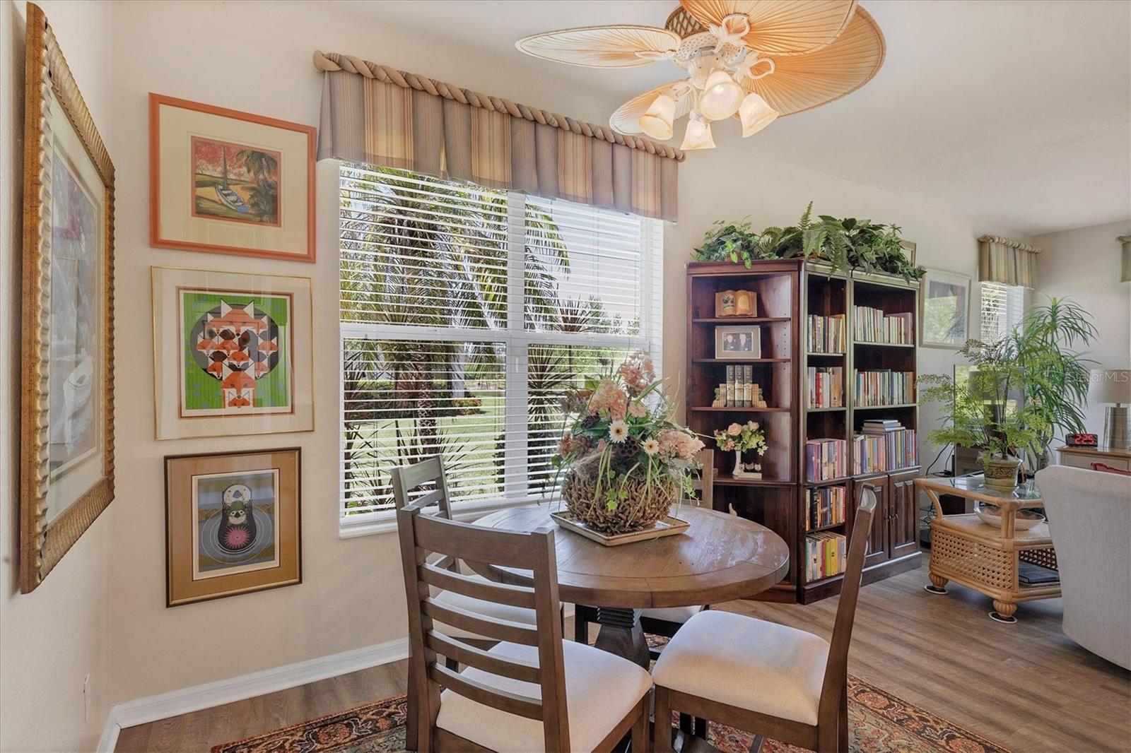 2446 MAGNOLIA CIR