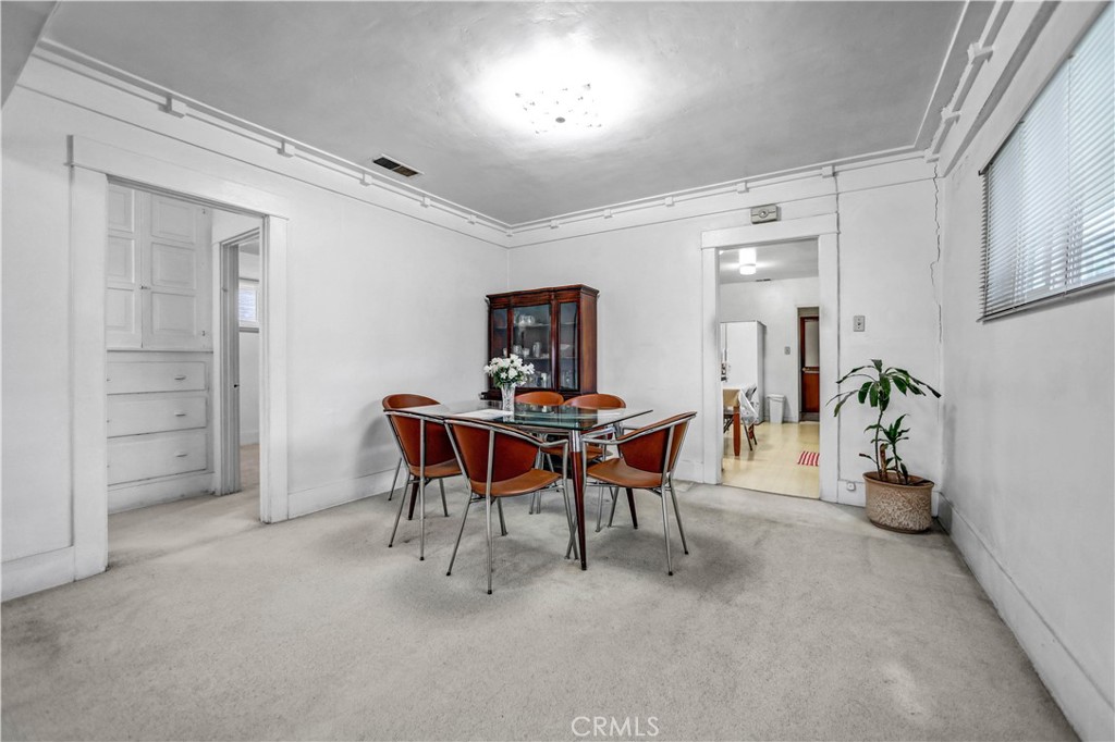2857 W Avenue 33