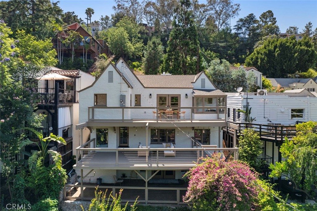 2376 Lake View Avenue