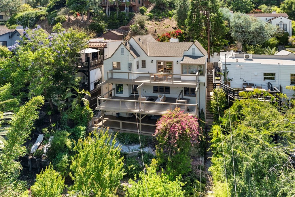 2376 Lake View Avenue