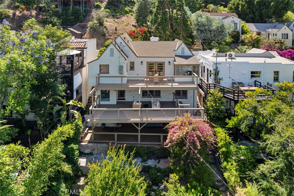 2376 Lake View Avenue