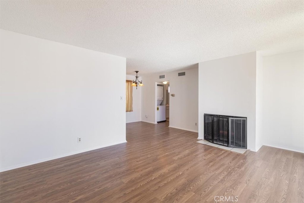 322 N Avenue 66 5