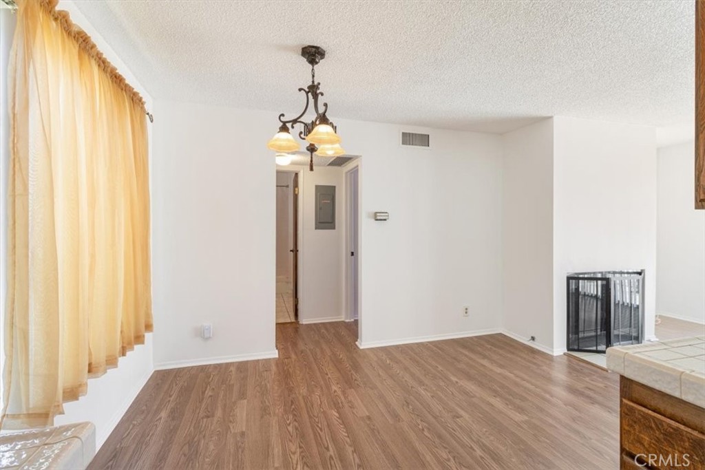 322 N Avenue 66 5