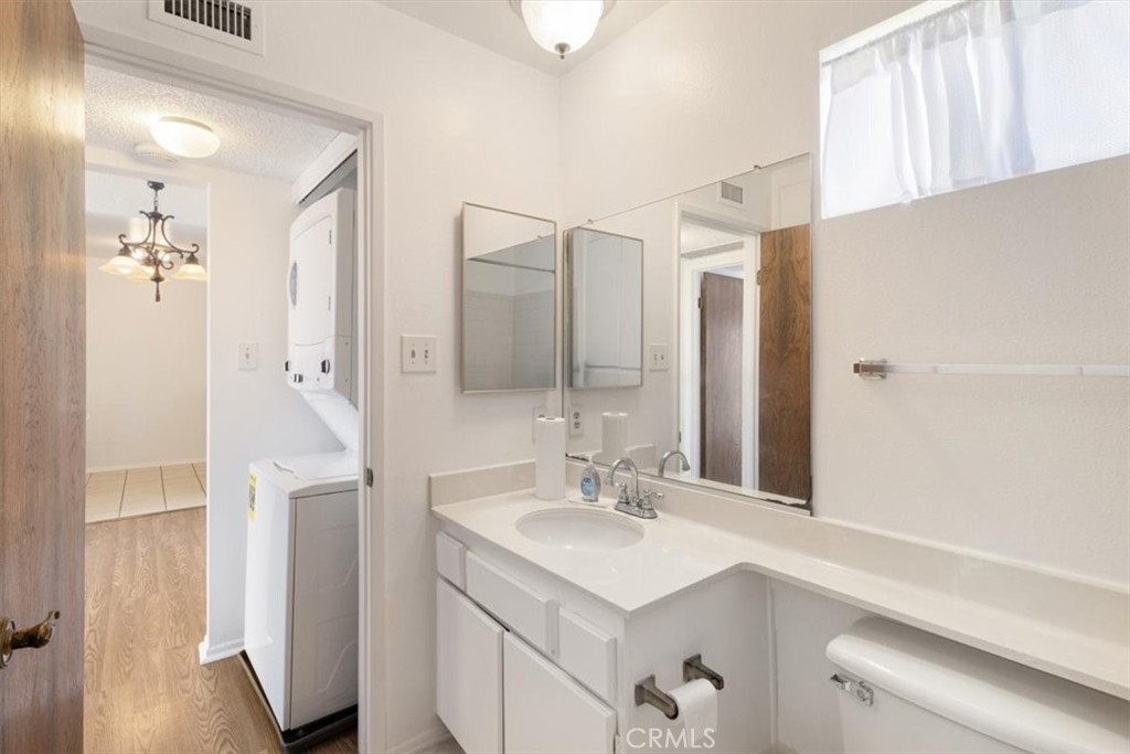 322 N Avenue 66 5