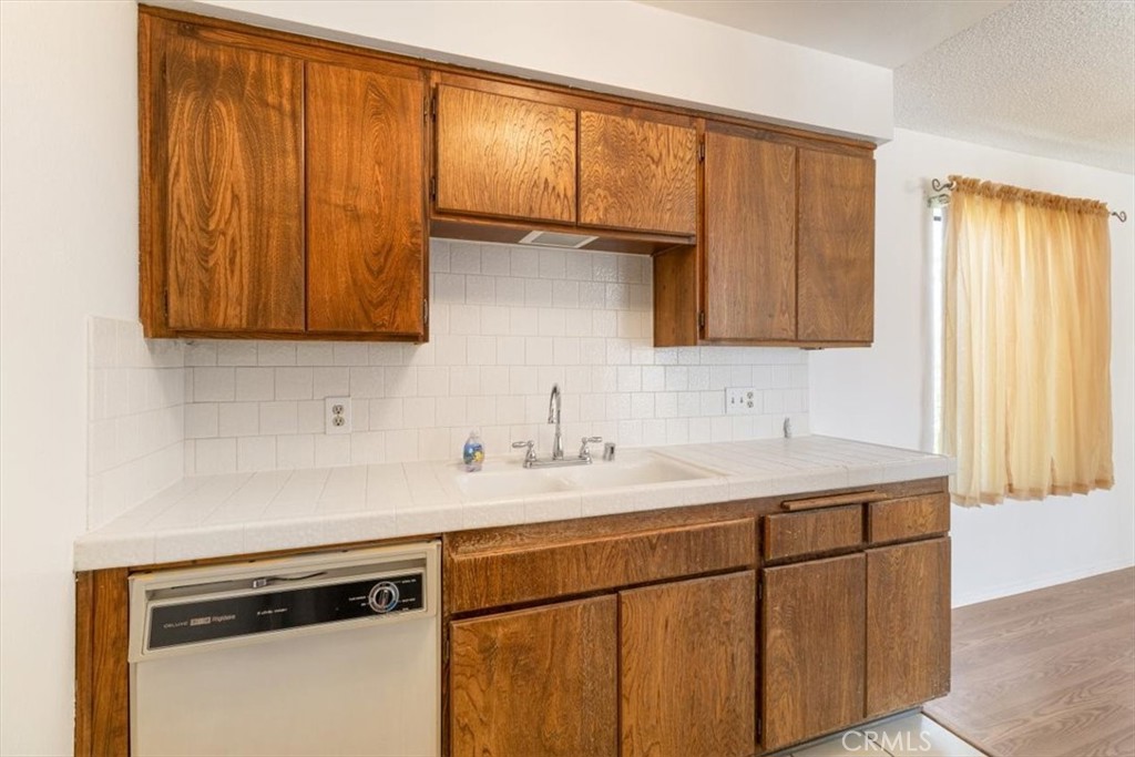 322 N Avenue 66 5