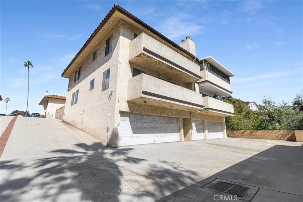 322 N Avenue 66 5