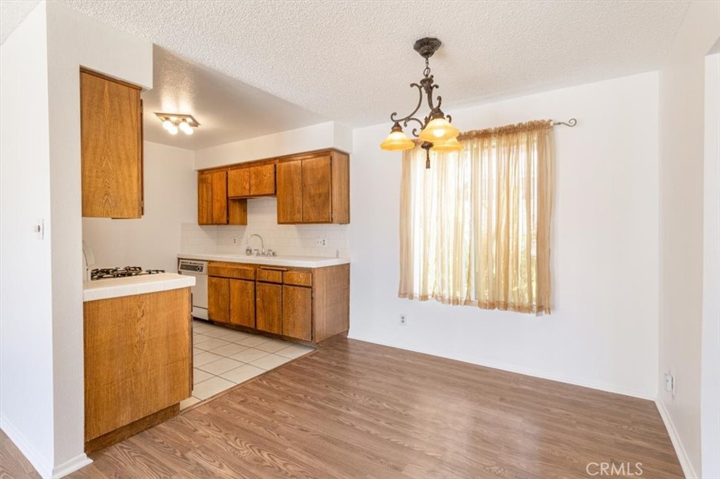 322 N Avenue 66 5
