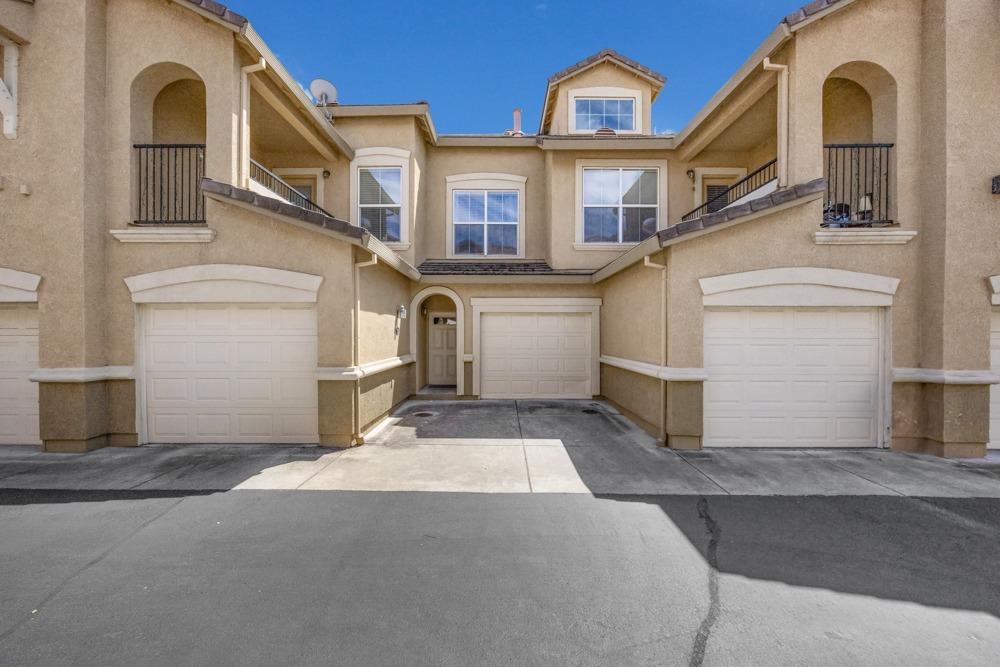 5350 Dunlay Drive 112