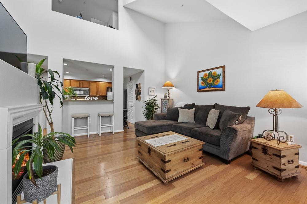 5350 Dunlay Drive 112