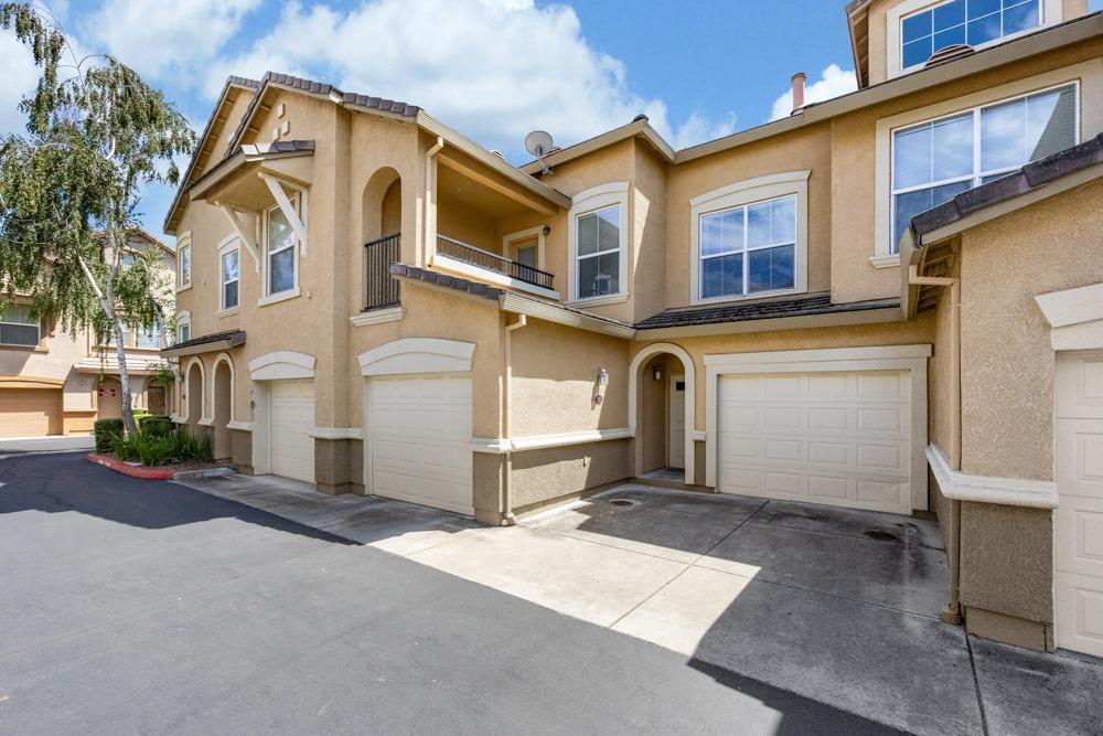 5350 Dunlay Drive 112