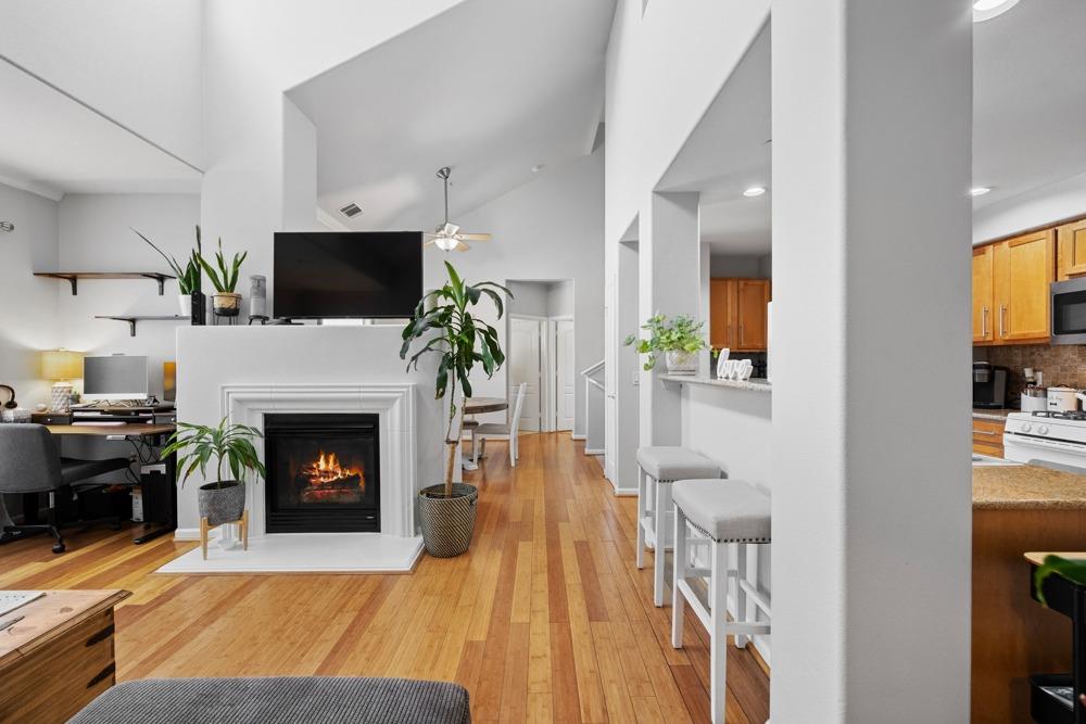 5350 Dunlay Drive 112