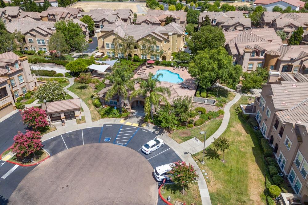 5350 Dunlay Drive 112