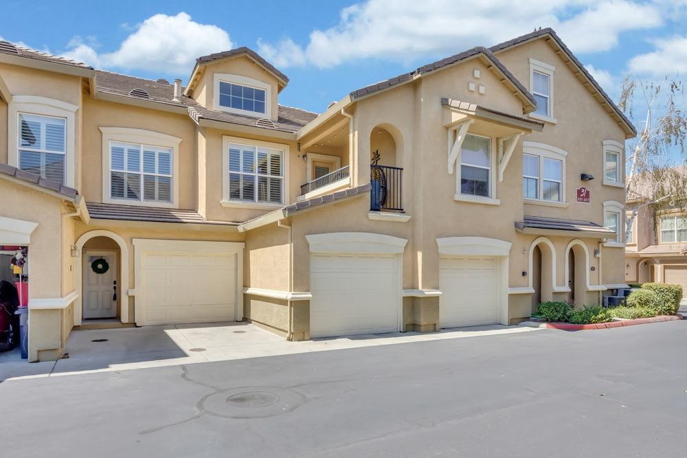 5350 Dunlay Drive 3112