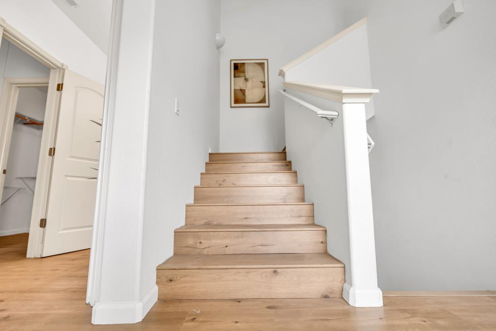 5350 Dunlay Drive 1612