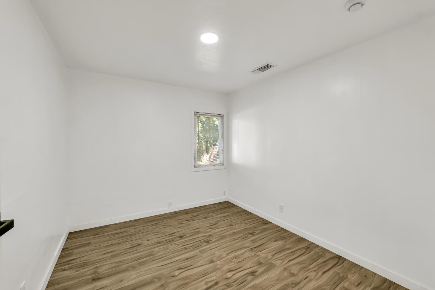 153 El Camino Avenue