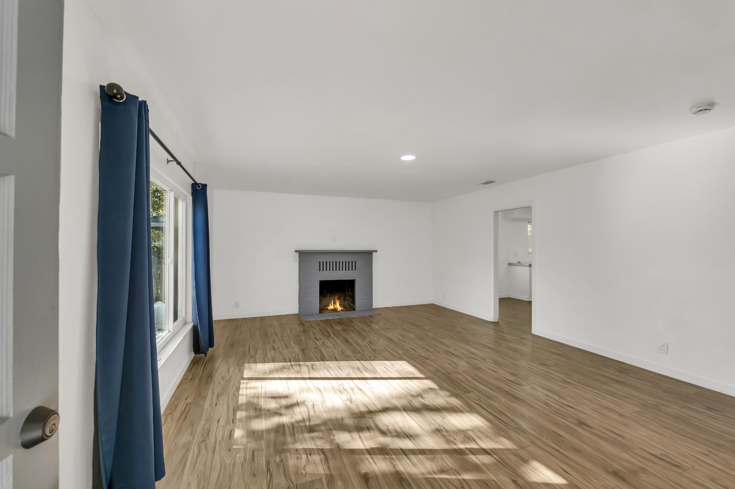 153 El Camino Avenue