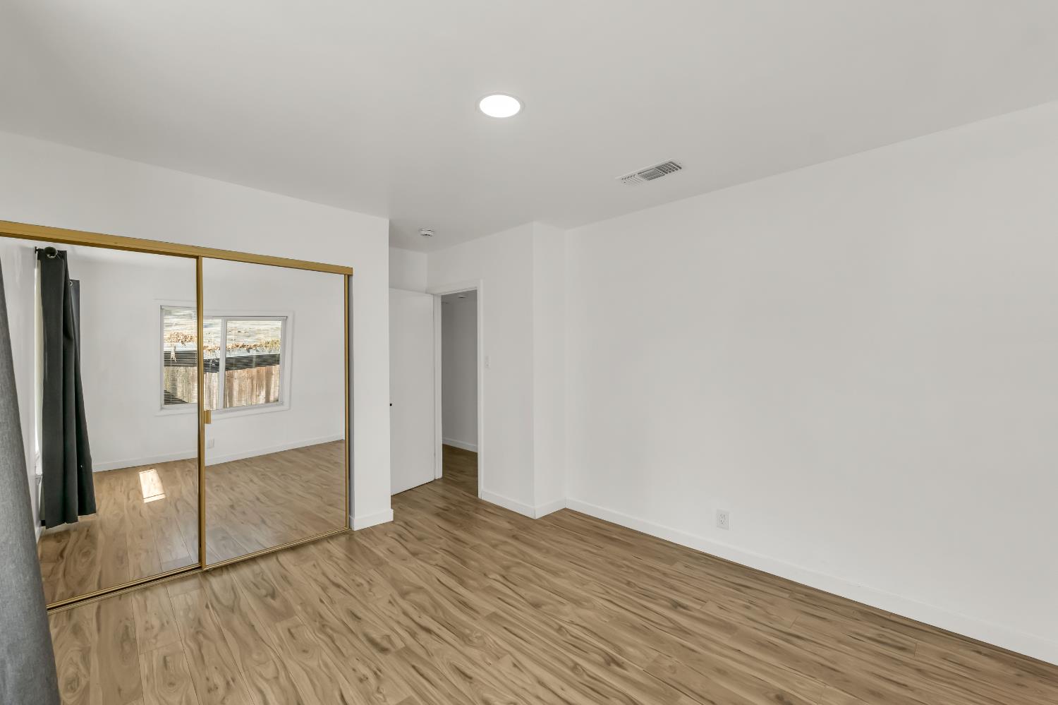 153 El Camino Avenue