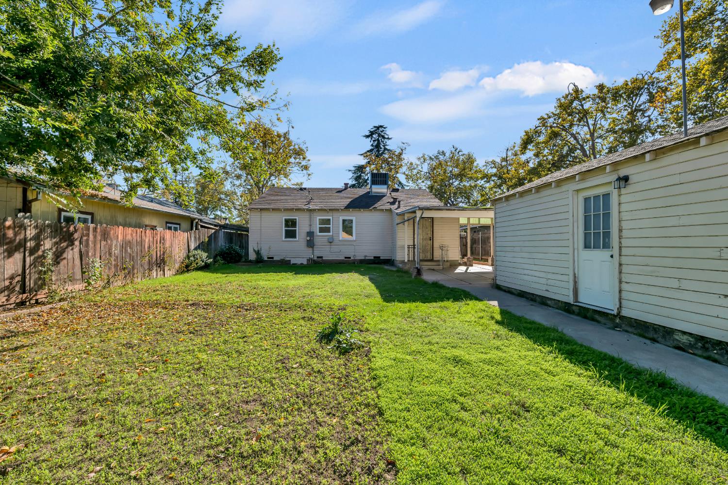 153 El Camino Avenue