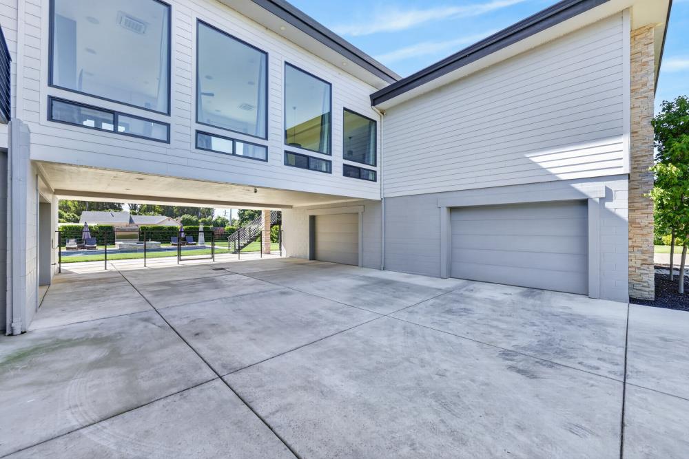 713 Saddleback Drive