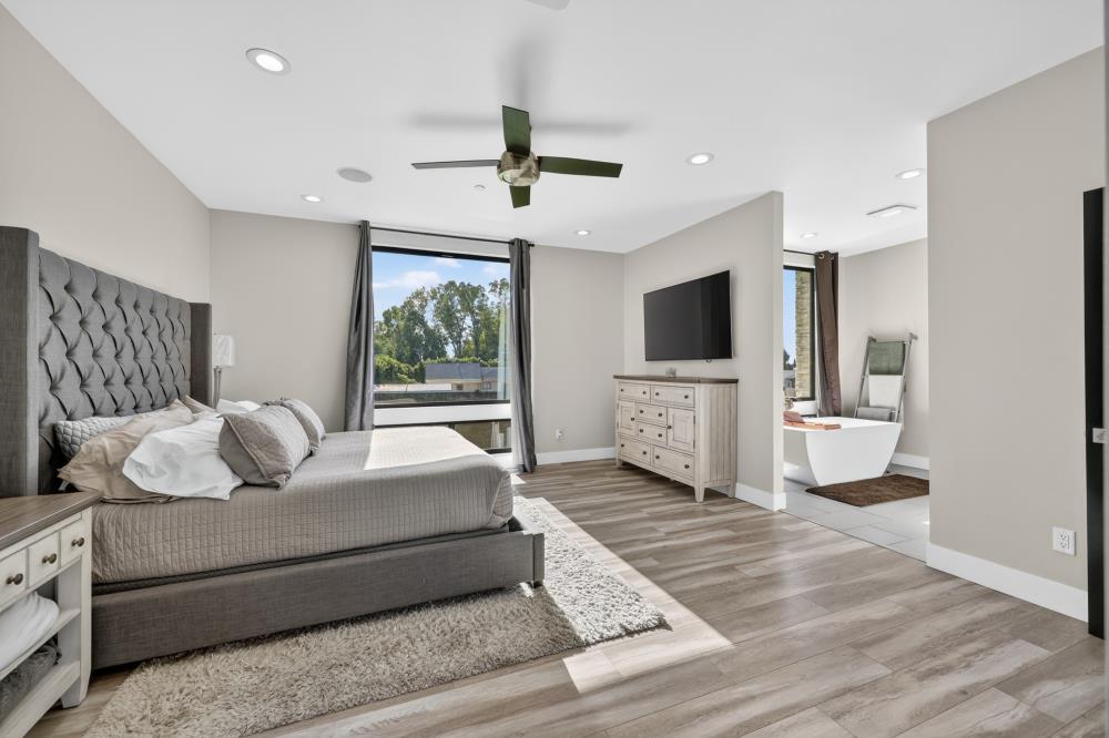 713 Saddleback Drive