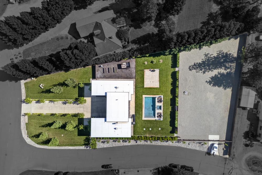 713 Saddleback Drive