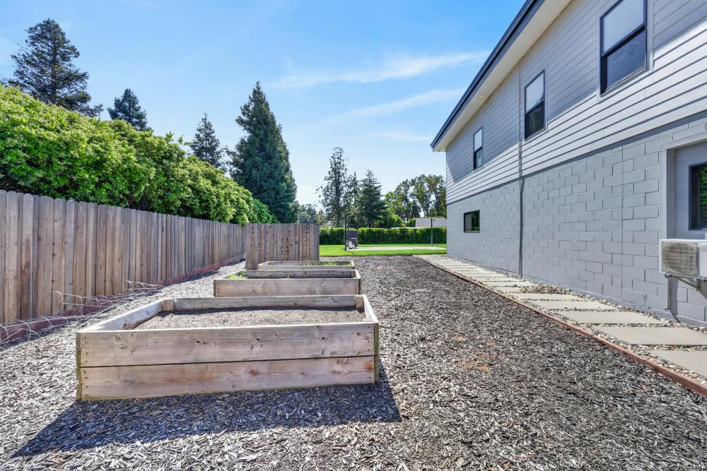 713 Saddleback Drive