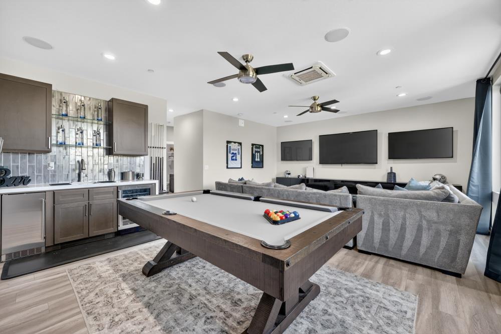 713 Saddleback Drive