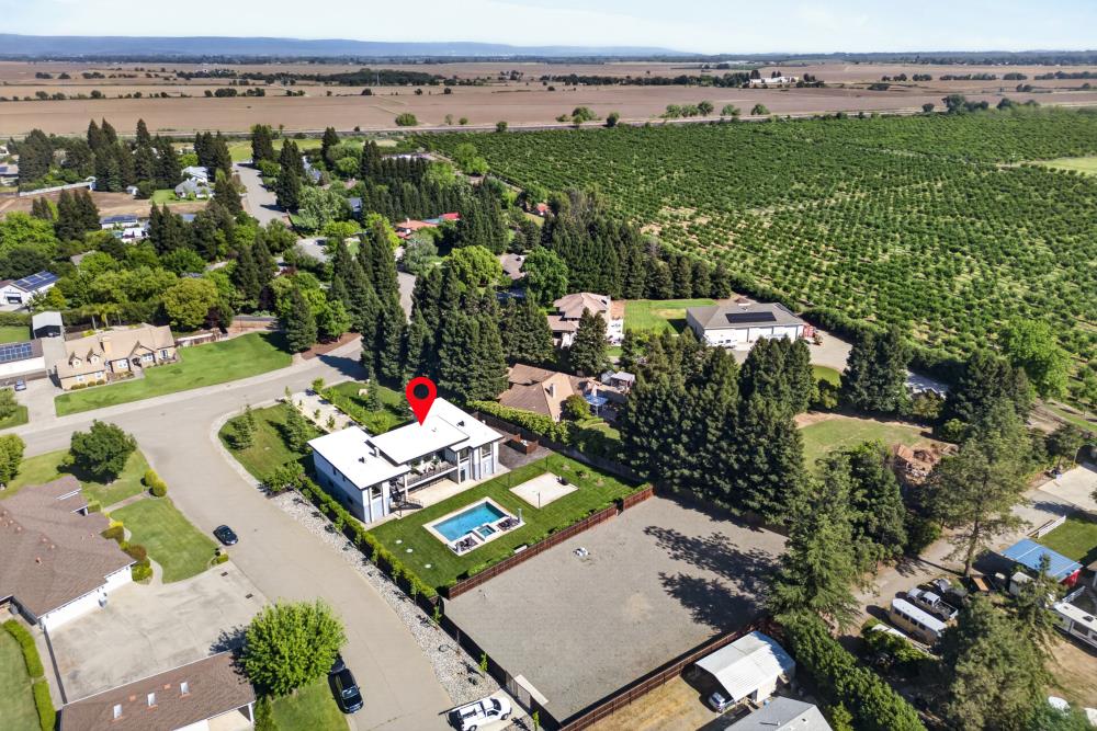 713 Saddleback Drive