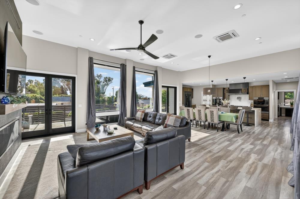 713 Saddleback Drive