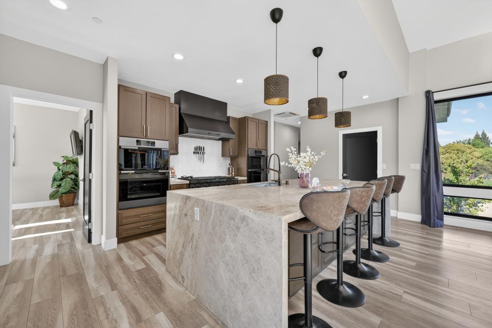 713 Saddleback Drive