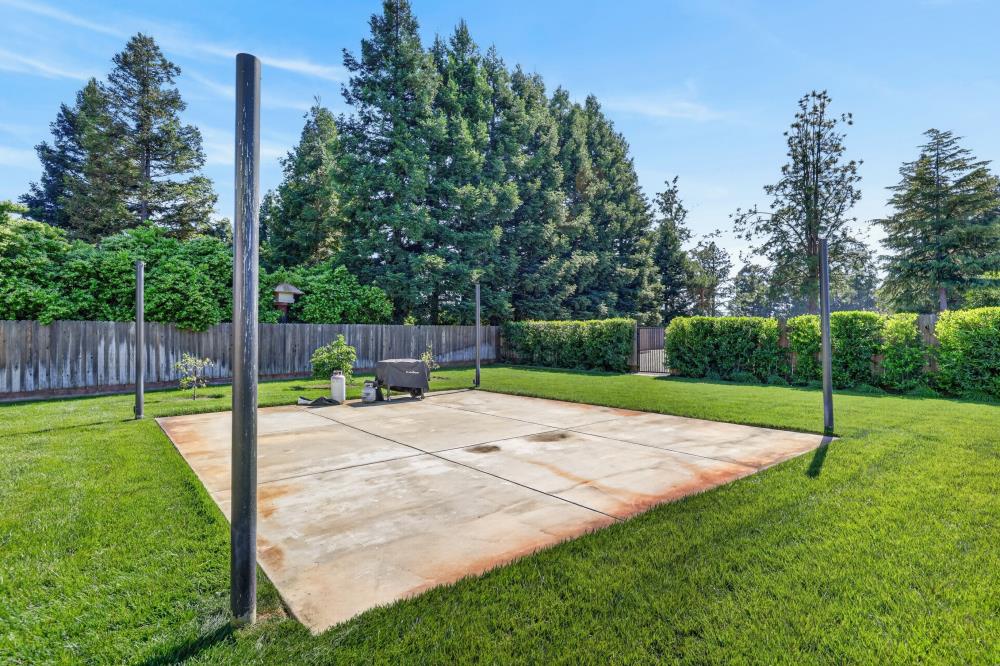 713 Saddleback Drive