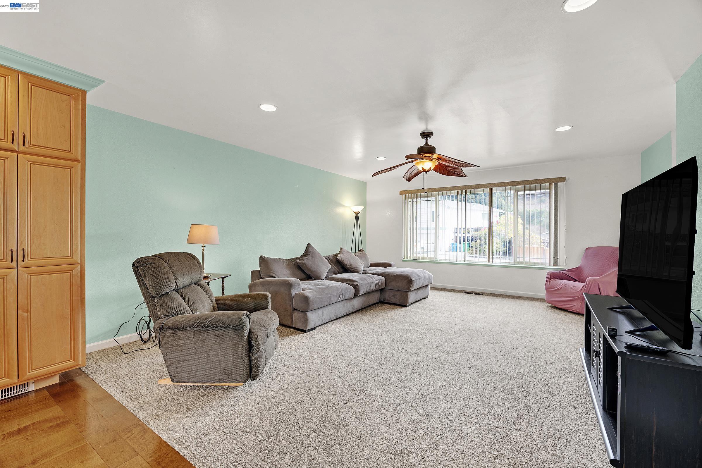 372 Monaco Ave