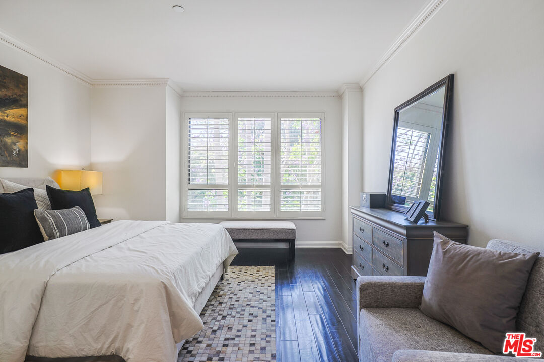 12218 Montana Ave Unit: 208