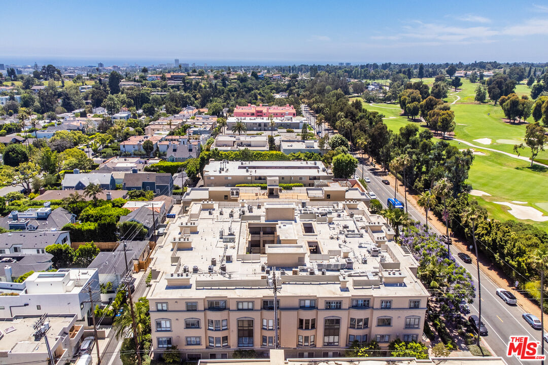 12218 Montana Ave Unit: 208