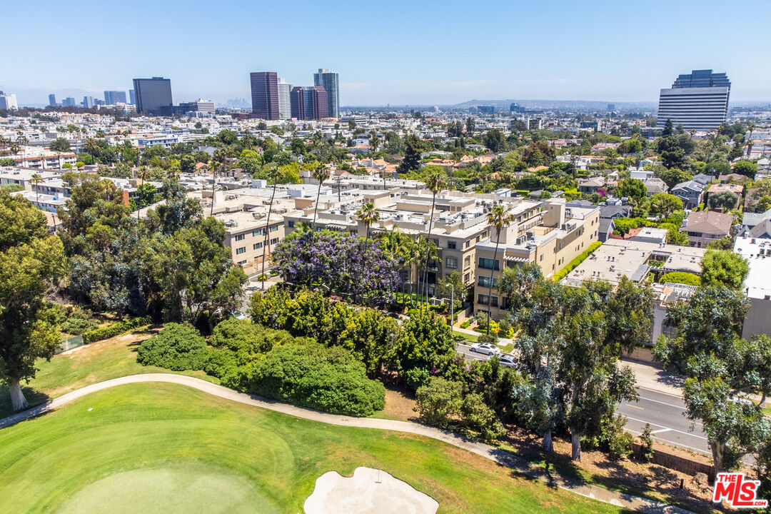 12218 Montana Ave Unit: 208