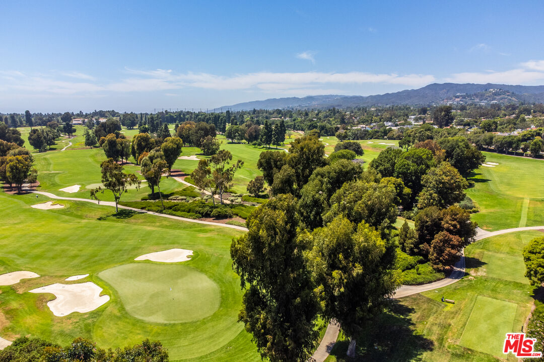 12218 Montana Ave Unit: 208