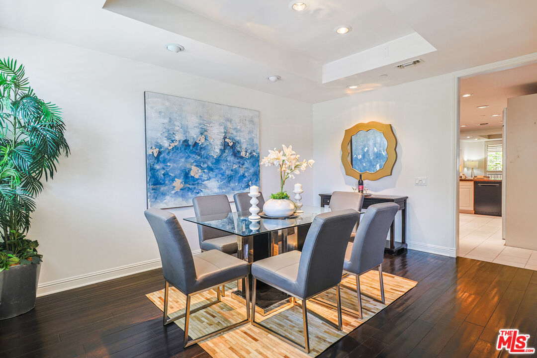 12218 Montana Ave Unit: 208