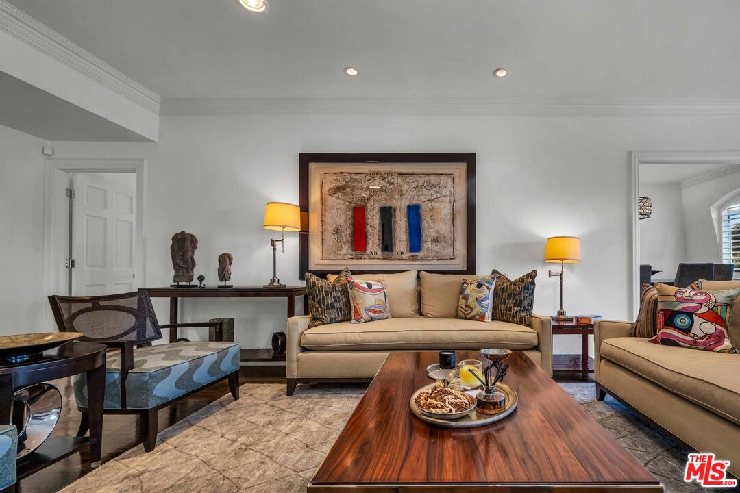 11745 Montana Ave Unit: 301